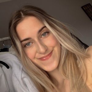 Meet your Posher, Colleen